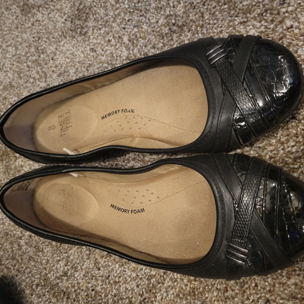 Dress flats